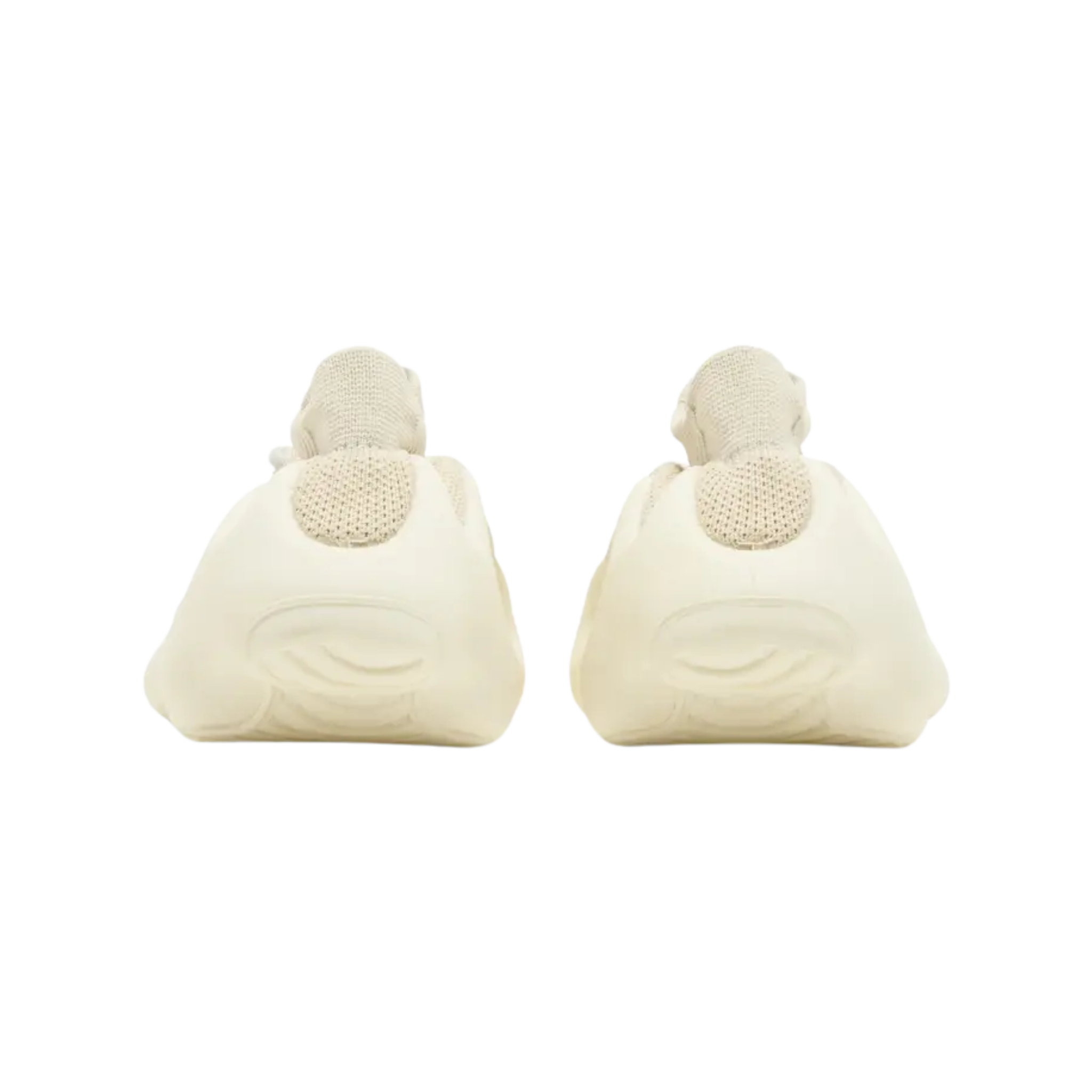 Explore the Yeezy 450 ‘Cloud White,’ featuring a neutral deconstructed design with a one-piece knit textile upper and elastic cuff. Developed with Steve Smith, the sneaker boasts an integrated lacing system and a unique molded outsole with ‘fingers’ that wrap around the side panels for a futuristic look.