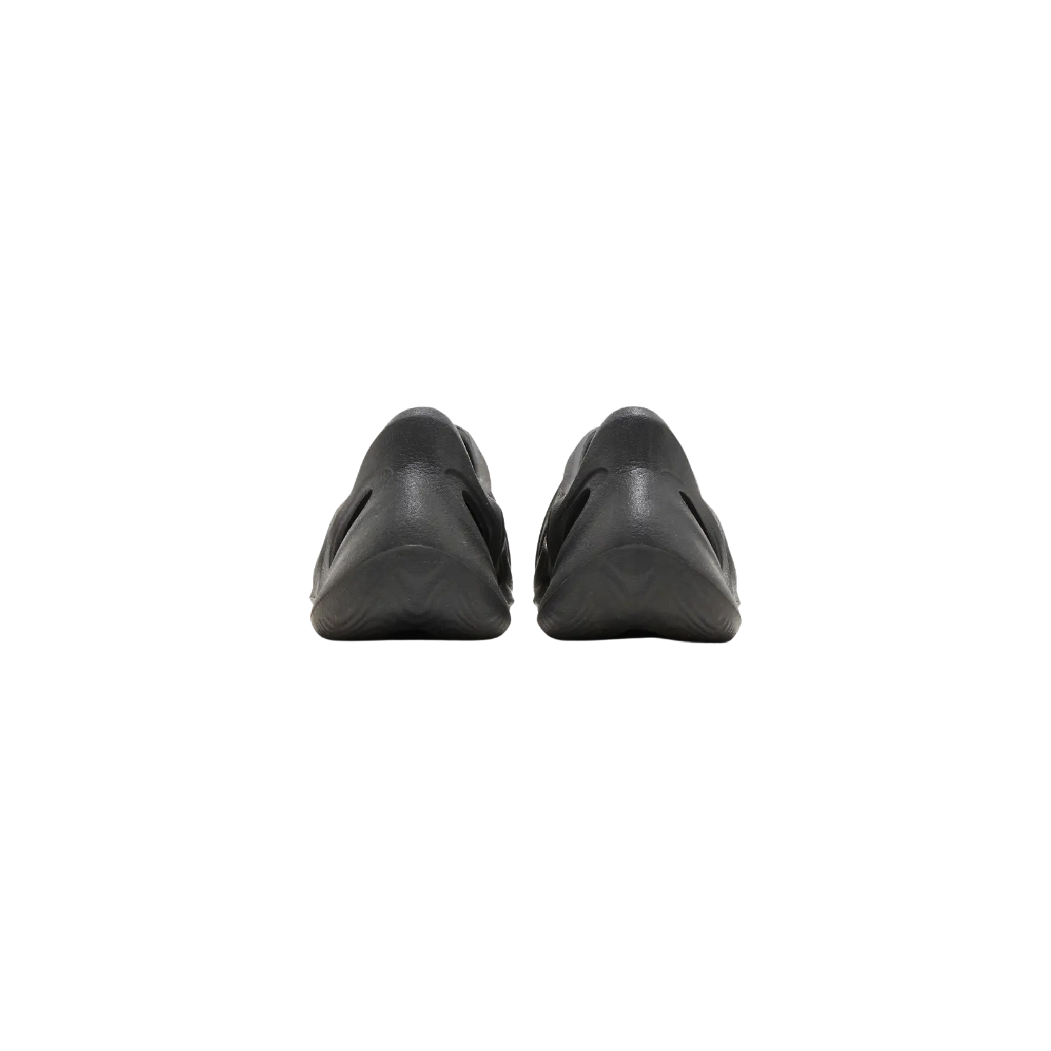 Explore the adidas Yeezy Foam Runner Kids ‘Onyx,’ featuring a sleek black injected EVA foam build with strategically placed vents for breathability. The molded upper offers comfort with a textured footbed, while the wavy traction outsole ensures optimal grip across various surfaces.